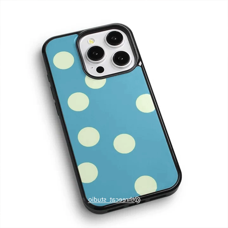 Gentle Girl Lake Bblue Mmilk Y - огляд і ціна Phone Cases Yellow